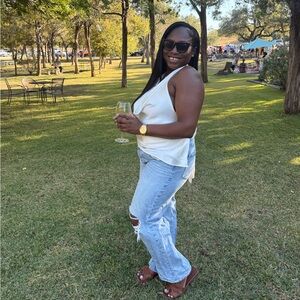 Meet your Posher, Carolyn